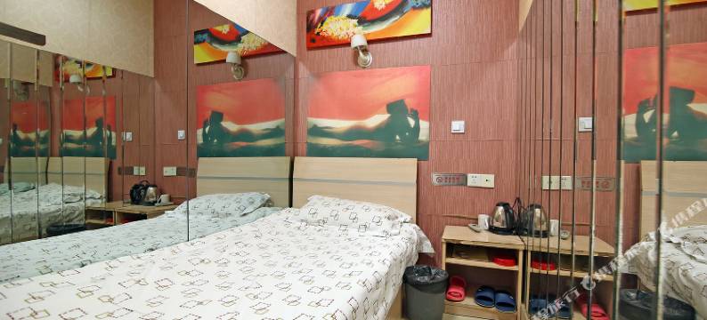 星墅99连锁旅店(长海医院政通路店)图片