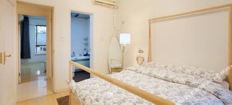 西安小寨商圈地铁沿线168平3室时尚公寓图片