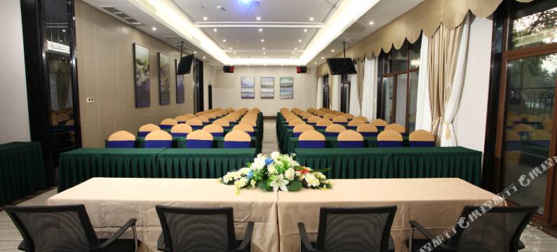 蒲江英澜河畔酒店图片