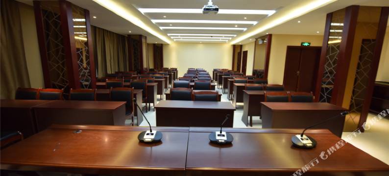 盈江东方嘉逸精品酒店图片