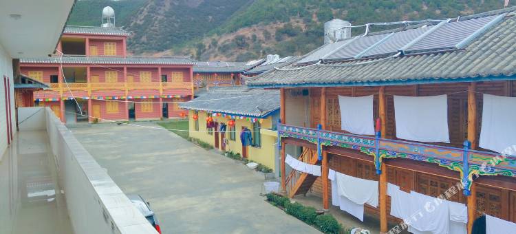泸沽湖母系之家图片
