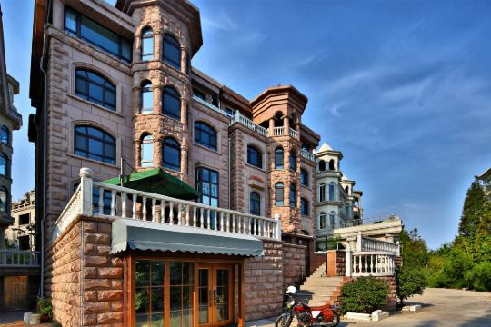 青岛海石居崂山石老人海水浴场店