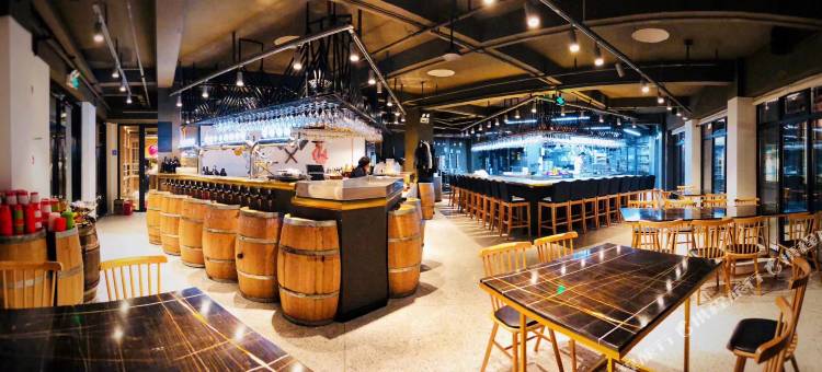 书房酒店(天一广场火车站店)图片