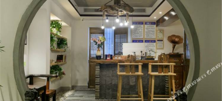 品悦酒店(长沙喜盈门范城雨花区政府地铁站店)图片