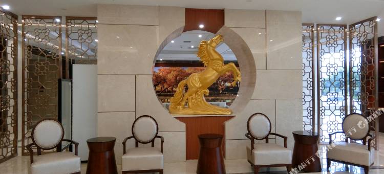 阿拉善左旗巴丹吉林大酒店图片