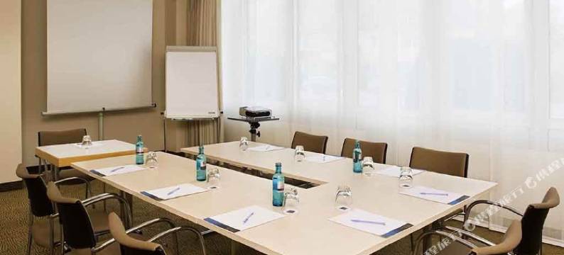 欧诗曼·星光水岸轻奢度假酒店(西双版纳景洪泼水广场店)图片