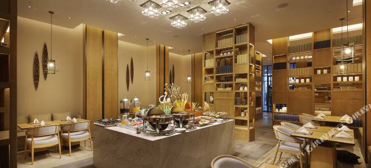 南昌保利皇冠假日酒店图片