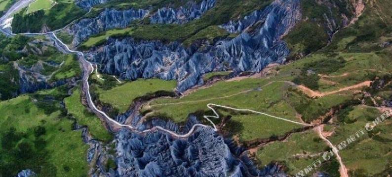 道孚八美三姐妹客栈图片