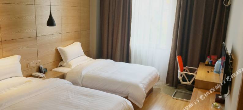 金澜假日酒店(武汉科普公园地铁站店)图片