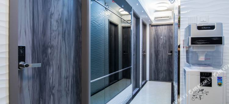 香港新月宾馆(尖沙咀地铁C2)图片