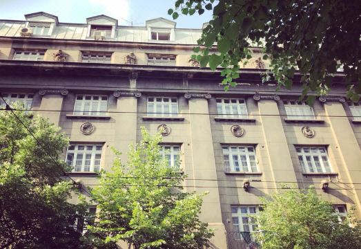 City Nest Modern & Cozy SuitesHotel Overview