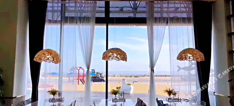 蓝鲸·云海·万科海景公寓(山海广场店)图片