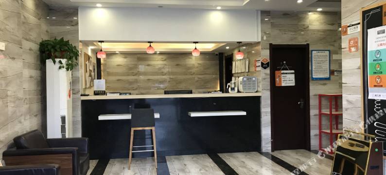 魔方公寓(上海港城路店)图片