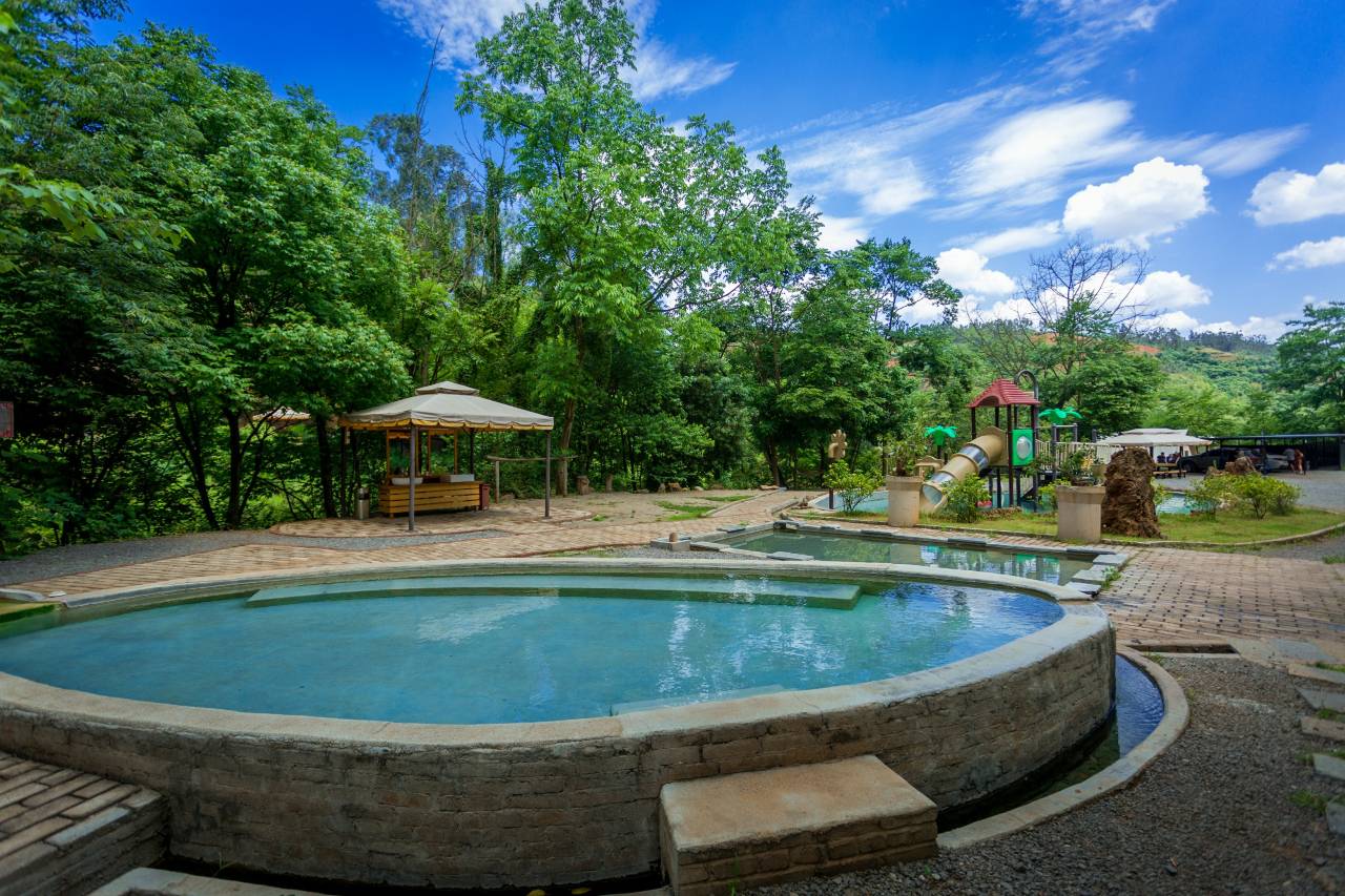 弥勒红河谷温泉山庄图片