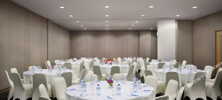 锡卡龙贾巴贝卡巴提卡酒店(Batiqa Hotel Jababeka Cikarang)图片