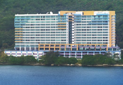 华丽海湾酒店外景图