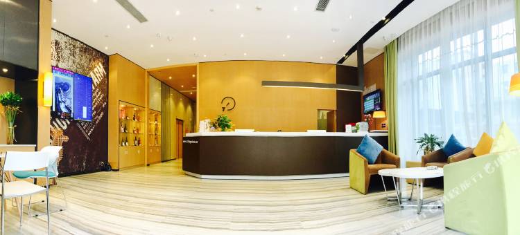 IU酒店(中山东凤肯德基店)图片