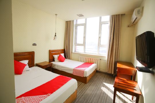 oyo大连呼盟安达酒店