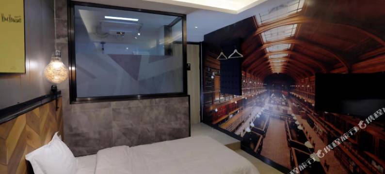 Lazybee懒蜂窝国际青年旅舍(沈阳彩塔夜市店)图片