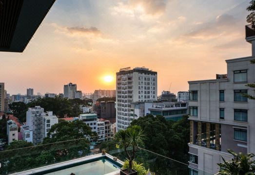 Au Lac Legend Hotel Hotel Overview