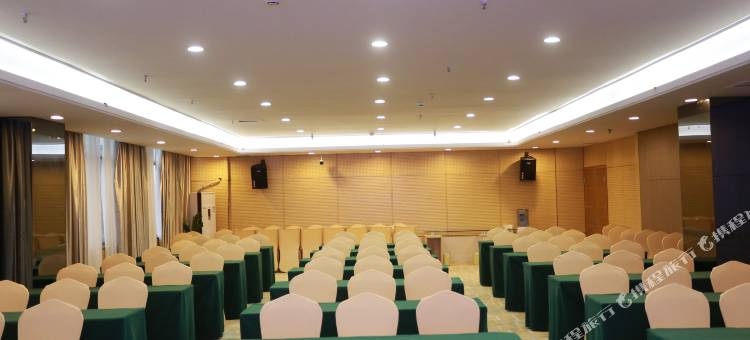 亚里酒店(南宁江南车站万达广场店)图片