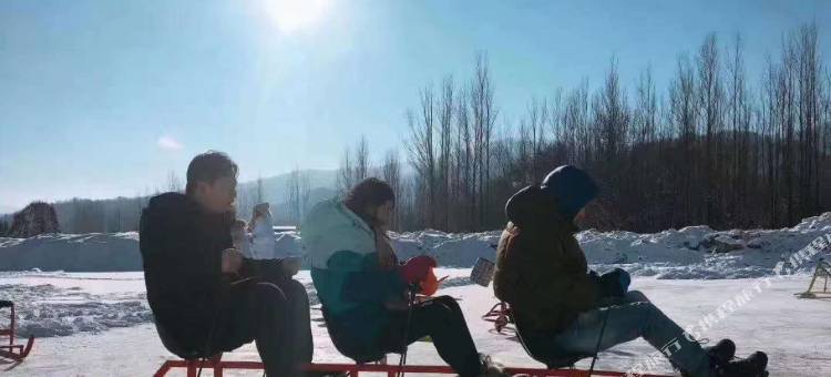 雪谷君宝来客栈(中国雪谷风景区店)图片