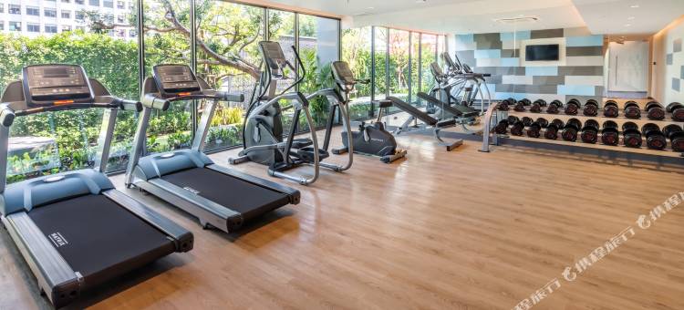 曼谷索伊松维亚智选假日酒店(Holiday Inn Express Bangkok Soi Soonvijai)图片
