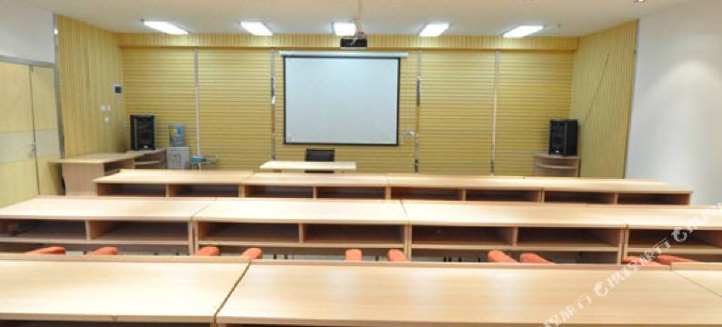 懒虫酒店(许昌曹魏古城胖东来生活广场店)图片