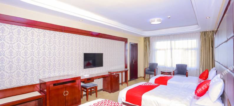 玉湖大厦(格尔木八一路地下商业街昆仑公园店)图片