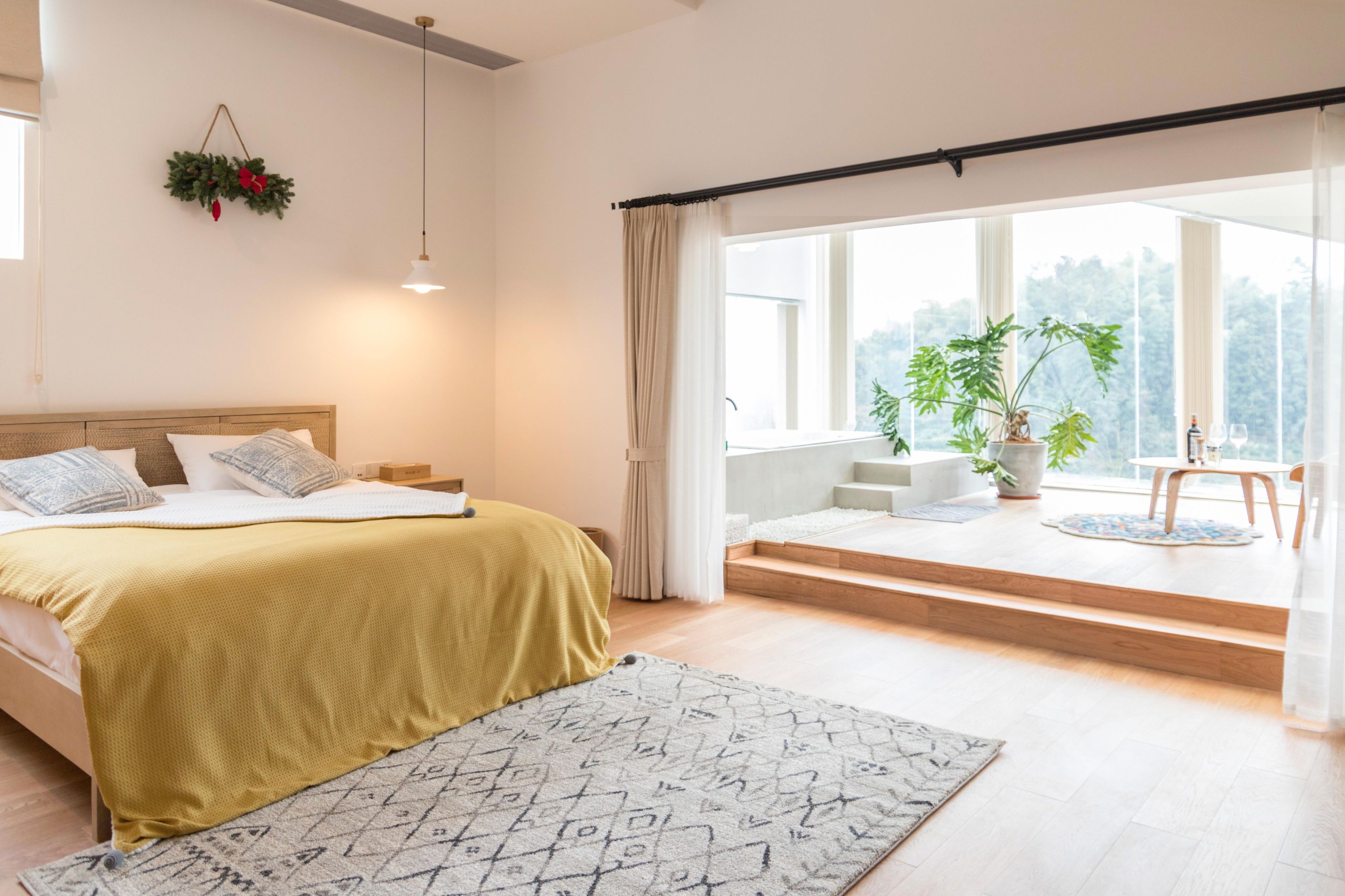 Meiguniang's Yard Inn Over view