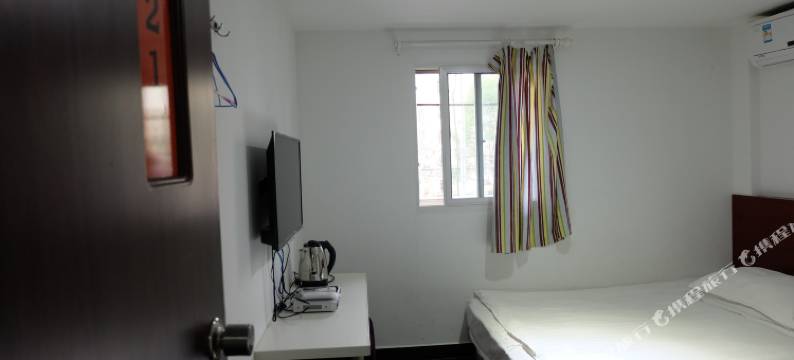 上海静净宾馆(漕宝路地铁站店)图片