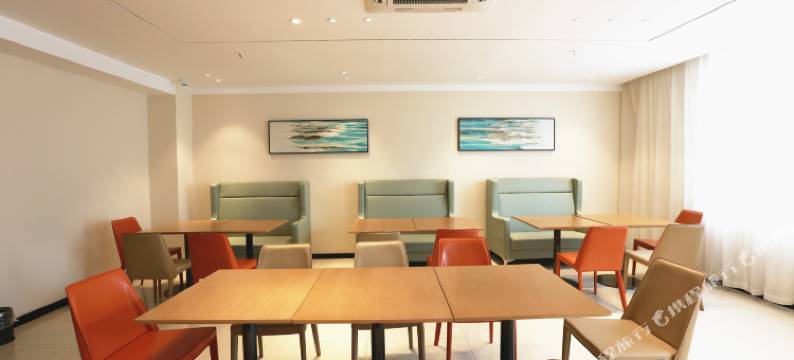 英山都市铂漫酒店图片
