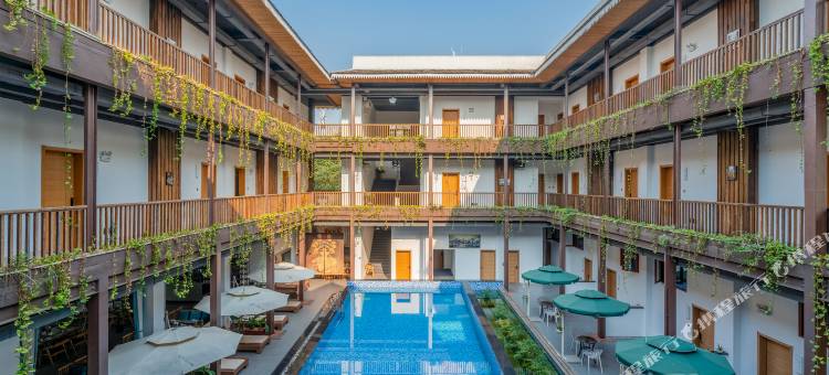 西双版纳塔东36间度假酒店图片