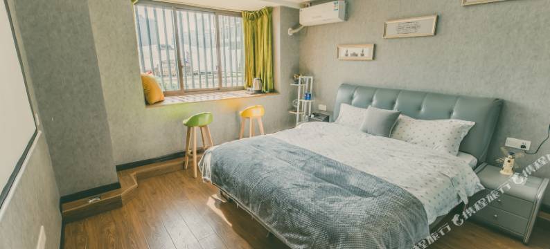 武汉蓝航主题电竞酒店图片