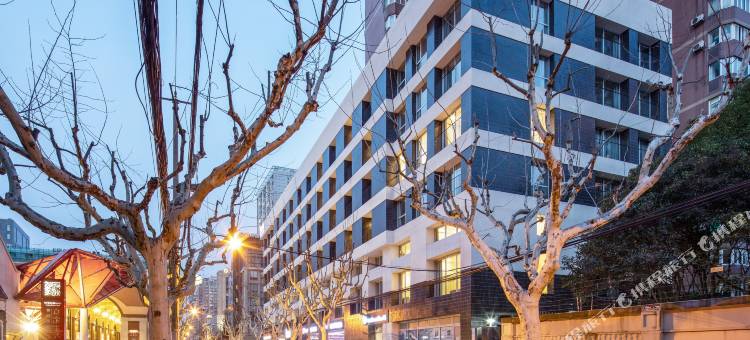 base佰舍酒店公寓(上海八万人体育场文定路店)图片