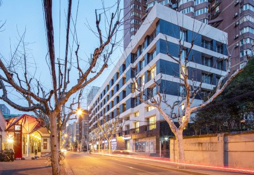 base WENDING Serviced ApartmentHotel Overview