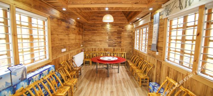 天堂寨竹海情苑木屋图片