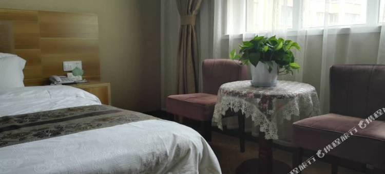 察布查尔海峰酒店图片