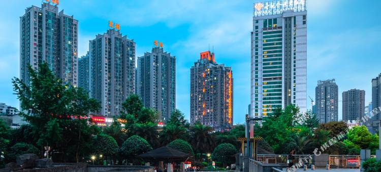 蔚徕酒店(重庆观音桥轻轨站店)图片