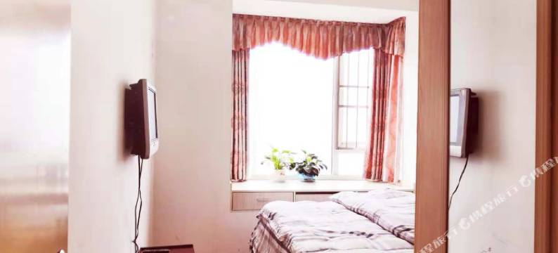 成都红影温馨之家公寓(3号店)图片