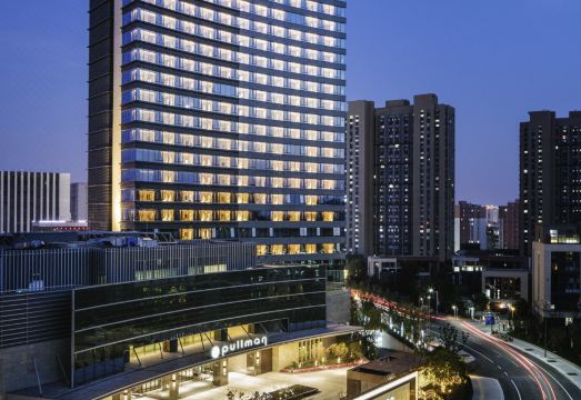 上海卓越铂尔曼大酒店