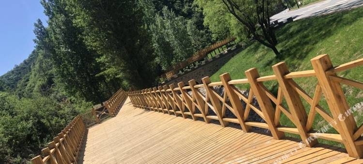 骏怡精选酒店(滦平金山岭长城店)图片