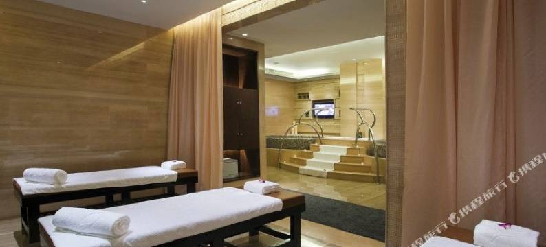 稻城兰卡假日酒店图片