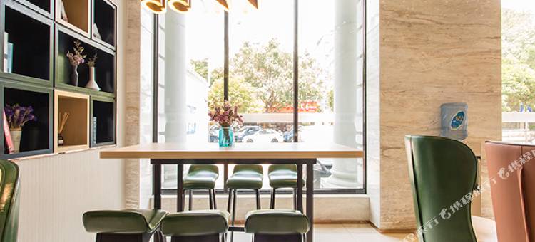 城市便捷酒店(柳州城中万达海关店)图片