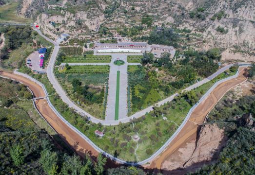 Wave Valley International Hotel Hotel Overview