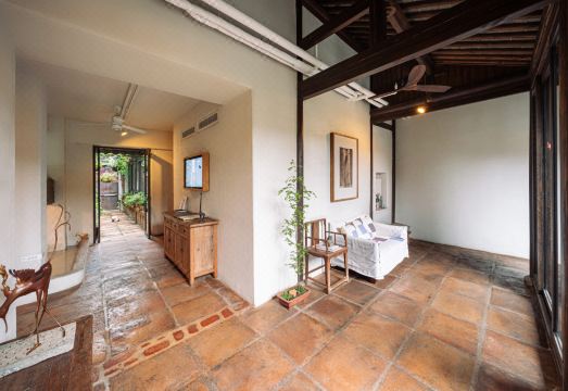 Huaji Hotel Hotel Overview