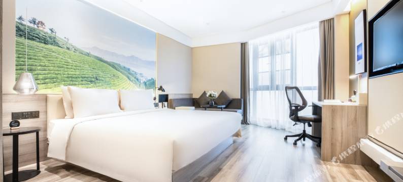 武汉天河机场奥特莱斯亚朵酒店图片