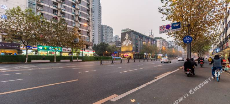 成都路客精品民宿BH9600图片