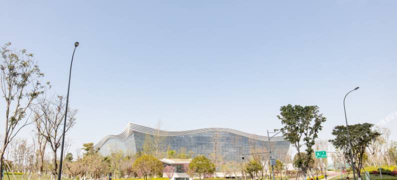 明玉上庭主题公寓(成都环球会展中心店)图片