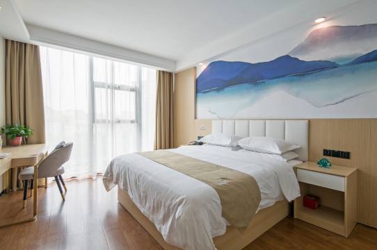 格林豪泰智选酒店(青岛正阳中路万达店)